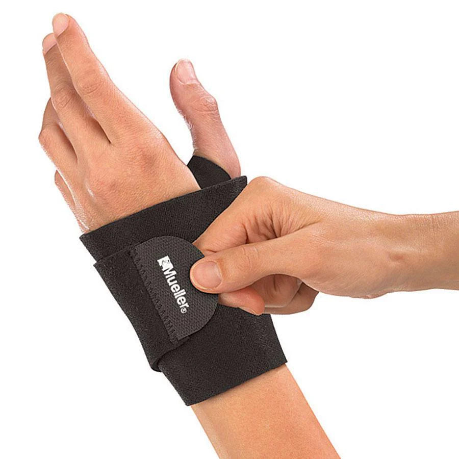 Mueller Wrist Support Wrap Neoprene Pro